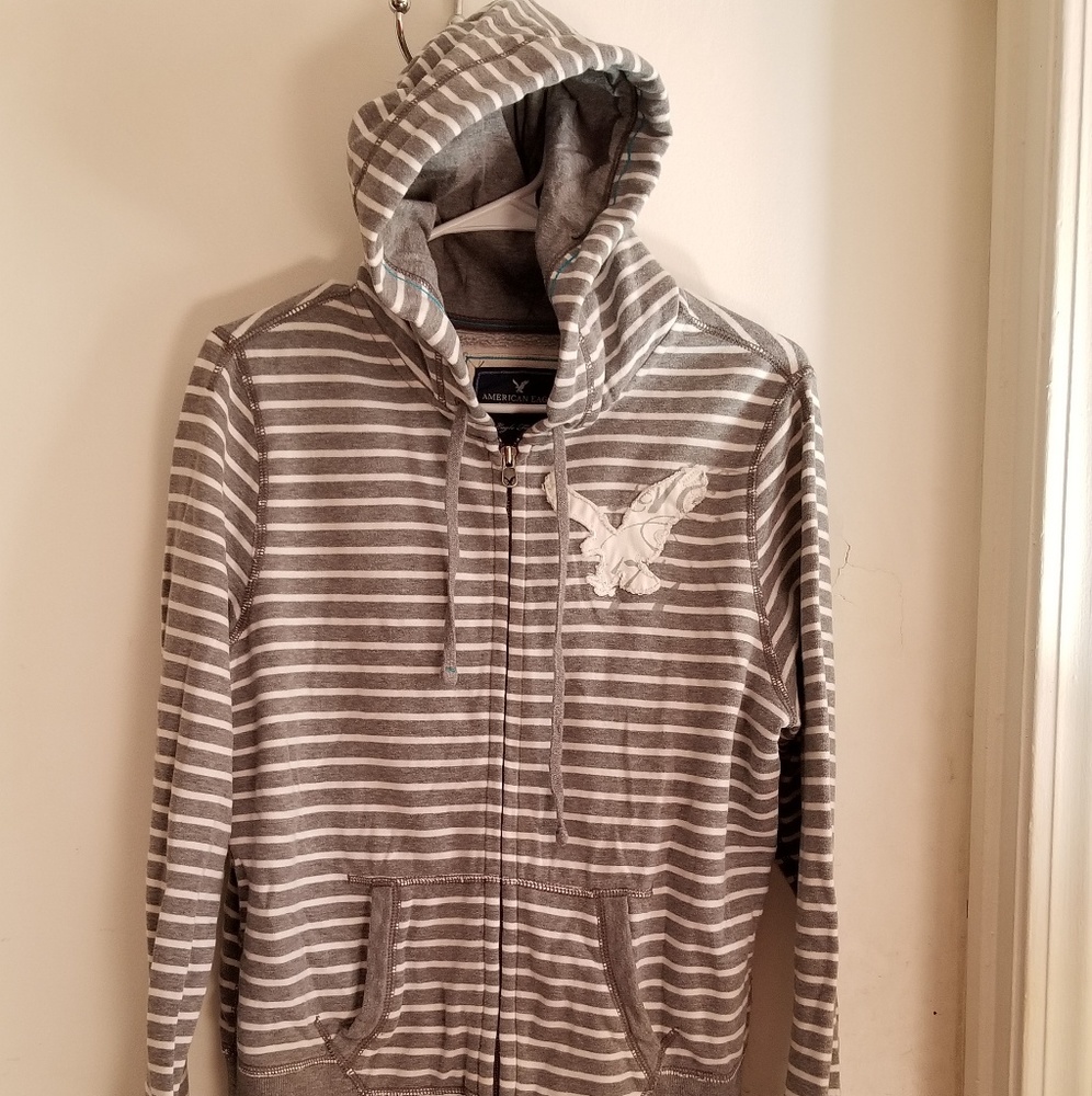 Hooded zip-up sweatshirt for men or women
